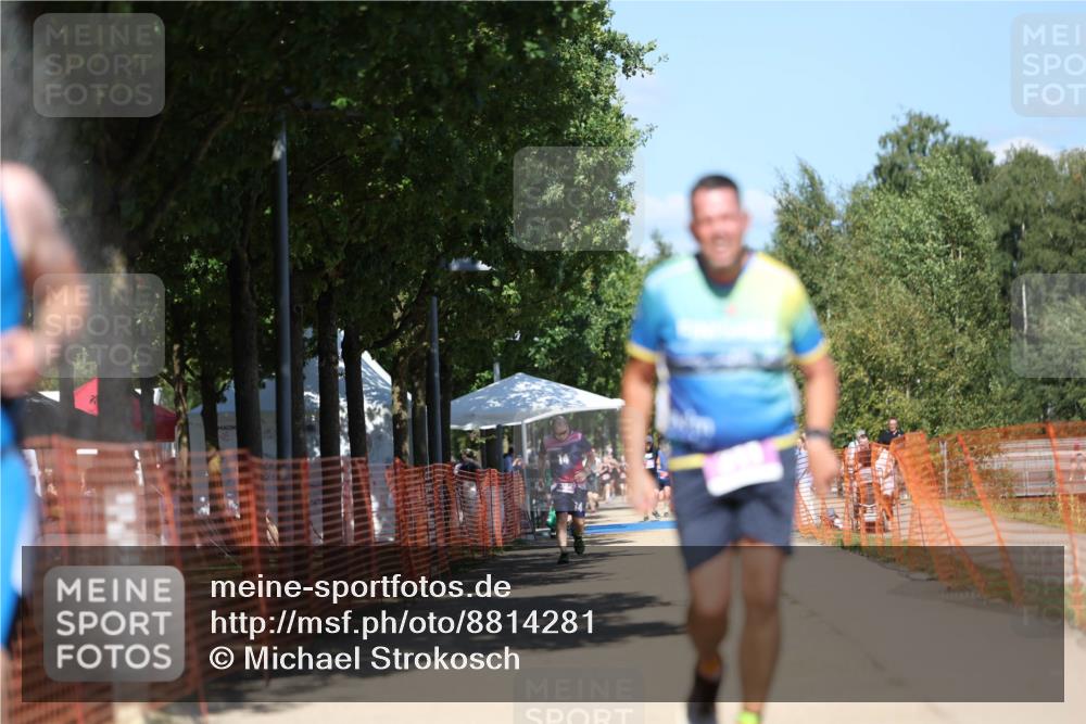 07.09.2025 - 19. Norderstedt Triathlon Michael Strokosch http://msf.ph/oto/8814281 07.09.2025 13:34:06 Laufen 311, 750 meine-sportfotos.de