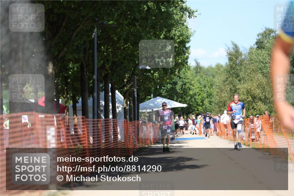 07.09.2025 - 19. Norderstedt Triathlon Michael Strokosch http://msf.ph/oto/8814290 07.09.2025 13:34:09 Laufen 311, 343, 750 meine-sportfotos.de