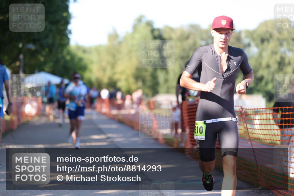 07.09.2025 - 19. Norderstedt Triathlon Michael Strokosch http://msf.ph/oto/8814293 07.09.2025 16:27:09 Laufen 407, 1073, 1529, 1562, 1567, 1610 meine-sportfotos.de