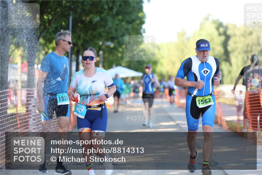 07.09.2025 - 19. Norderstedt Triathlon Michael Strokosch http://msf.ph/oto/8814313 07.09.2025 16:27:13 Laufen 407, 1529, 1562, 1567, 1610 meine-sportfotos.de