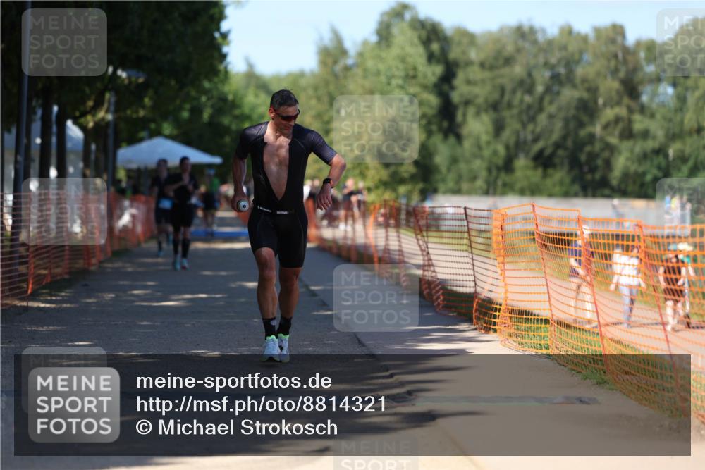 07.09.2025 - 19. Norderstedt Triathlon Michael Strokosch http://msf.ph/oto/8814321 07.09.2025 15:29:48 Laufen 911, 1414, 1434 meine-sportfotos.de