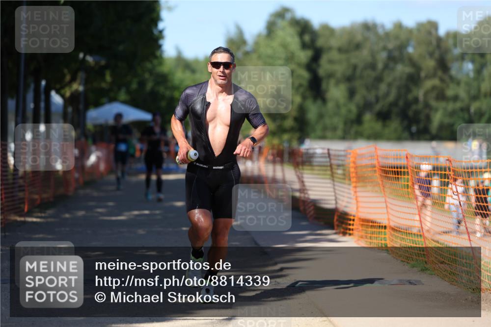 07.09.2025 - 19. Norderstedt Triathlon Michael Strokosch http://msf.ph/oto/8814339 07.09.2025 15:29:50 Laufen 911, 1414 meine-sportfotos.de