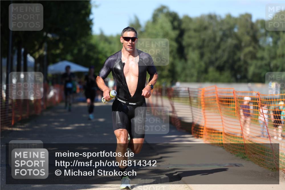 07.09.2025 - 19. Norderstedt Triathlon Michael Strokosch http://msf.ph/oto/8814342 07.09.2025 15:29:50 Laufen 911, 1414 meine-sportfotos.de