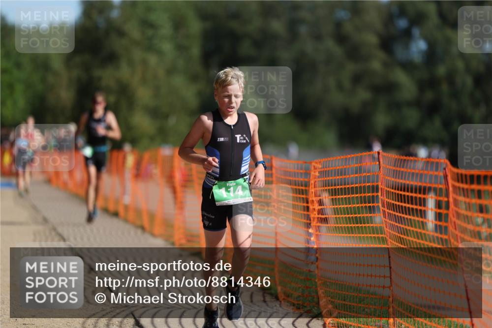 07.09.2025 - 19. Norderstedt Triathlon Michael Strokosch http://msf.ph/oto/8814346 07.09.2025 10:45:17 Laufen 70, 114, 668, 682 meine-sportfotos.de
