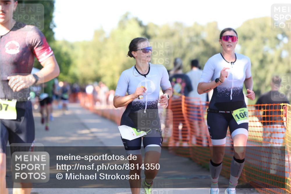 07.09.2025 - 19. Norderstedt Triathlon Michael Strokosch http://msf.ph/oto/8814350 07.09.2025 16:27:22 Laufen 421, 497, 1068, 1070 meine-sportfotos.de