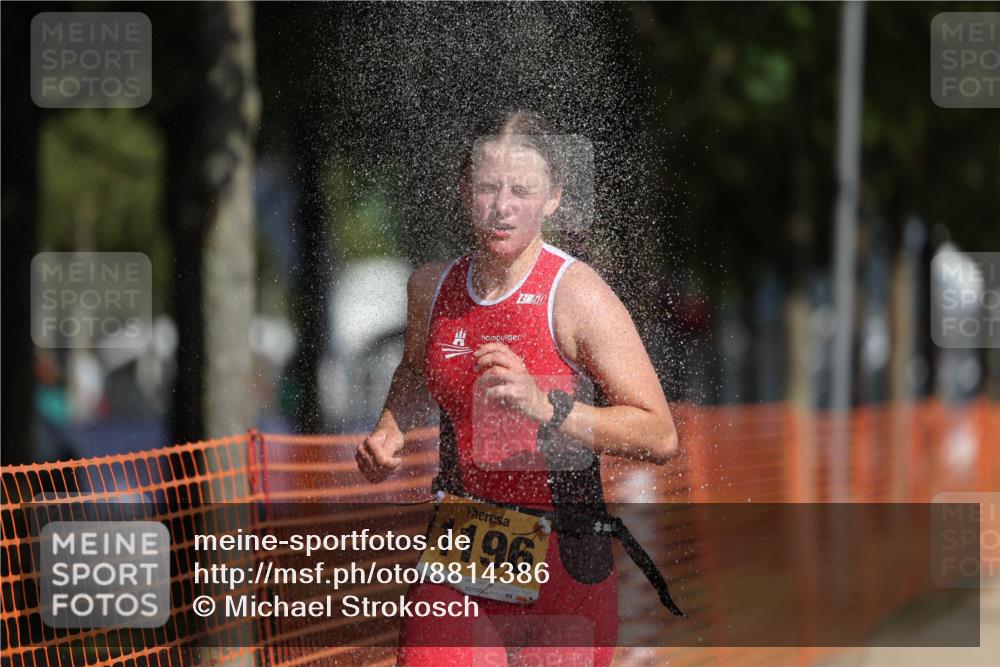 07.09.2025 - 19. Norderstedt Triathlon Michael Strokosch http://msf.ph/oto/8814386 07.09.2025 11:43:51 Laufen 1196, 1236, 1308 meine-sportfotos.de