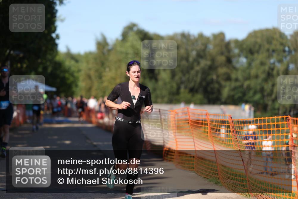 07.09.2025 - 19. Norderstedt Triathlon Michael Strokosch http://msf.ph/oto/8814396 07.09.2025 15:29:56 Laufen 398, 1414 meine-sportfotos.de