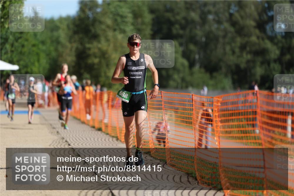 07.09.2025 - 19. Norderstedt Triathlon Michael Strokosch http://msf.ph/oto/8814415 07.09.2025 10:45:21 Laufen 114, 668 meine-sportfotos.de