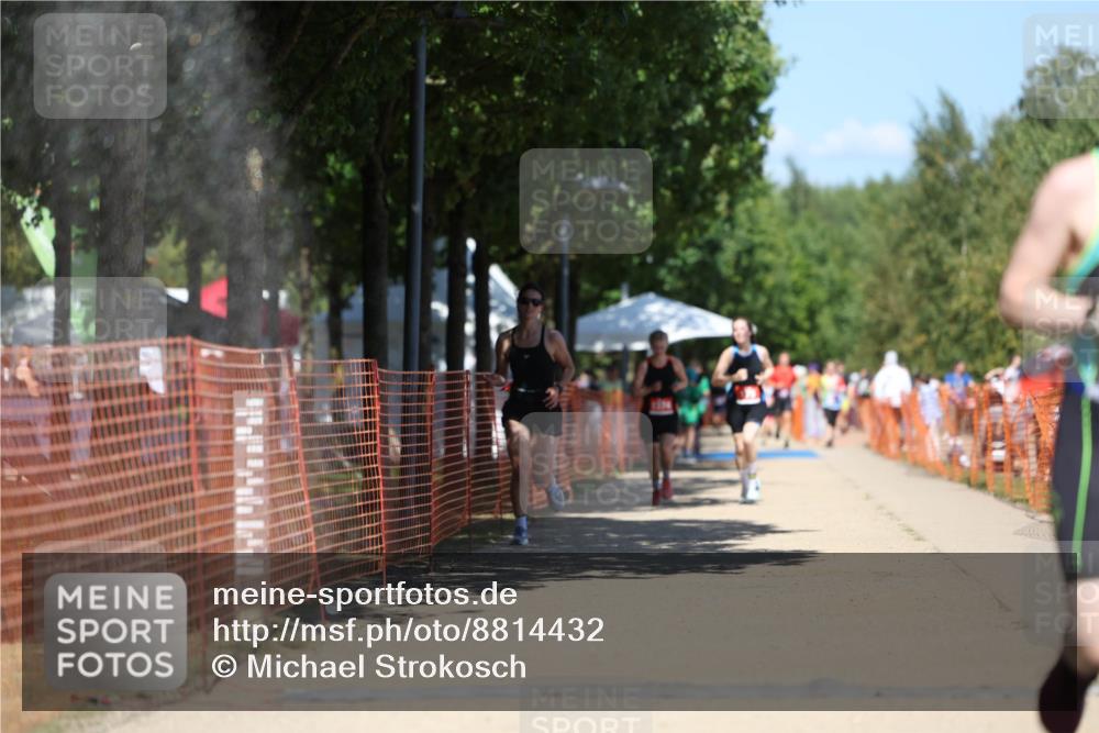 07.09.2025 - 19. Norderstedt Triathlon Michael Strokosch http://msf.ph/oto/8814432 07.09.2025 13:34:44 Laufen 240, 272, 352 meine-sportfotos.de