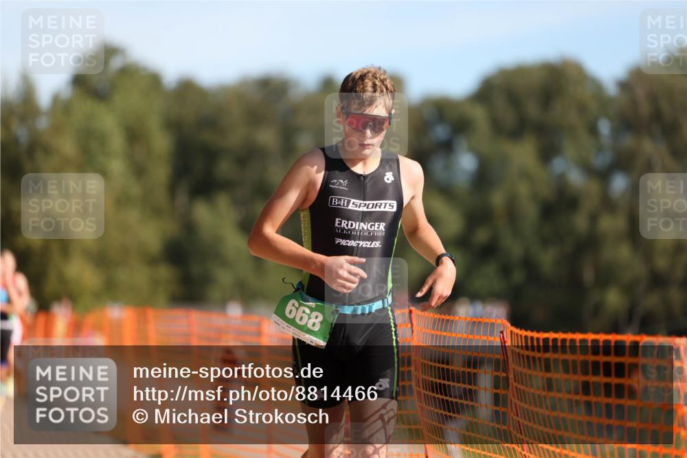 07.09.2025 - 19. Norderstedt Triathlon Michael Strokosch http://msf.ph/oto/8814466 07.09.2025 10:45:23 Laufen 57, 89, 104, 114, 668, 670 meine-sportfotos.de
