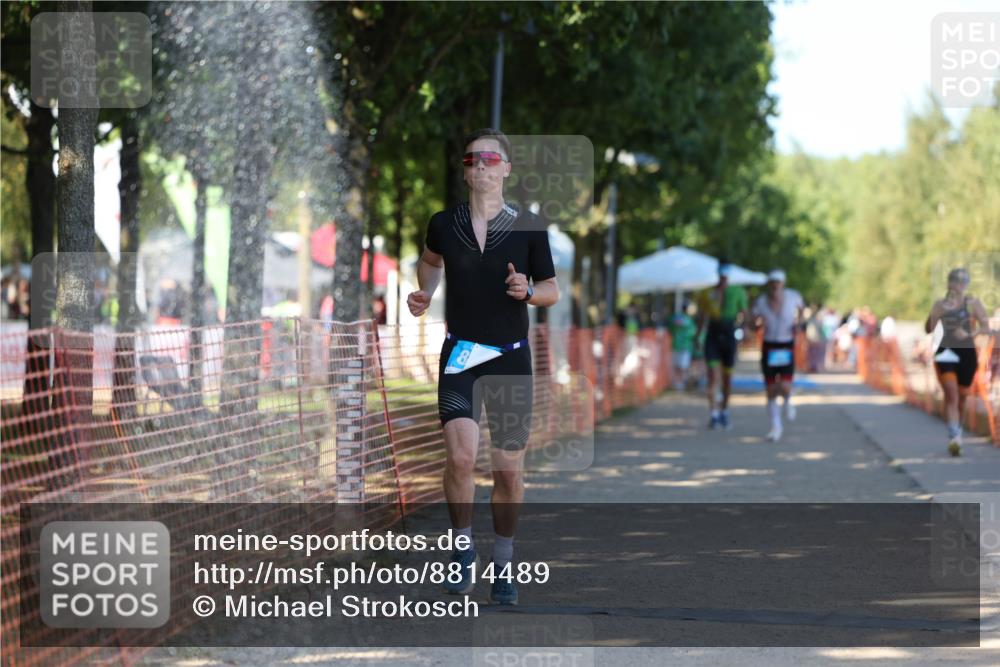 07.09.2025 - 19. Norderstedt Triathlon Michael Strokosch http://msf.ph/oto/8814489 07.09.2025 15:30:05 Laufen 460, 877 meine-sportfotos.de