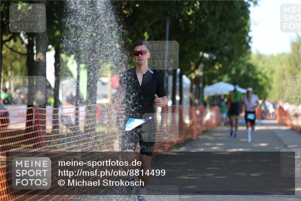 07.09.2025 - 19. Norderstedt Triathlon Michael Strokosch http://msf.ph/oto/8814499 07.09.2025 15:30:05 Laufen 460, 877 meine-sportfotos.de