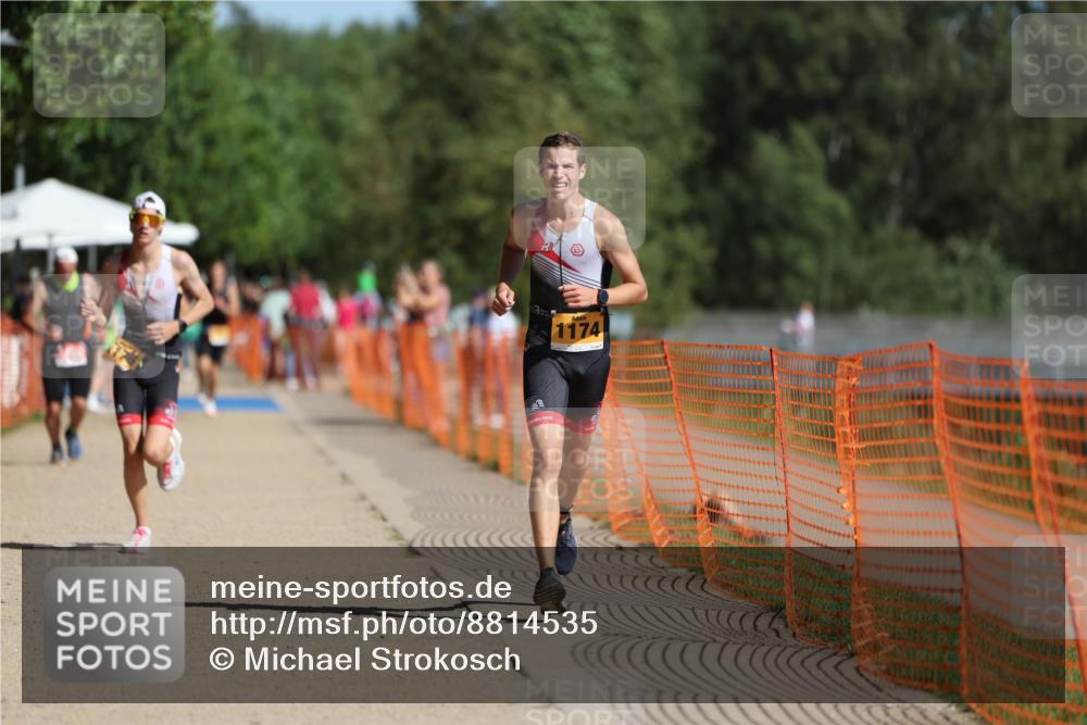 07.09.2025 - 19. Norderstedt Triathlon Michael Strokosch http://msf.ph/oto/8814535 07.09.2025 11:44:00 Laufen 1174, 1176, 1308 meine-sportfotos.de