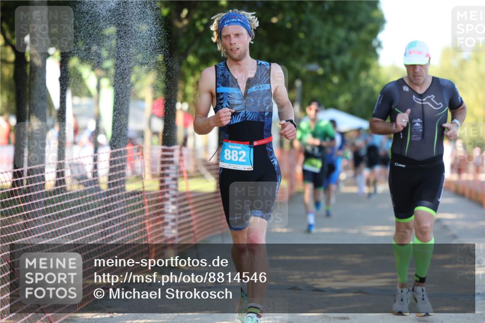 07.09.2025 - 19. Norderstedt Triathlon Michael Strokosch http://msf.ph/oto/8814546 07.09.2025 16:27:57 Laufen 406, 515, 882, 883, 1057, 1604 meine-sportfotos.de
