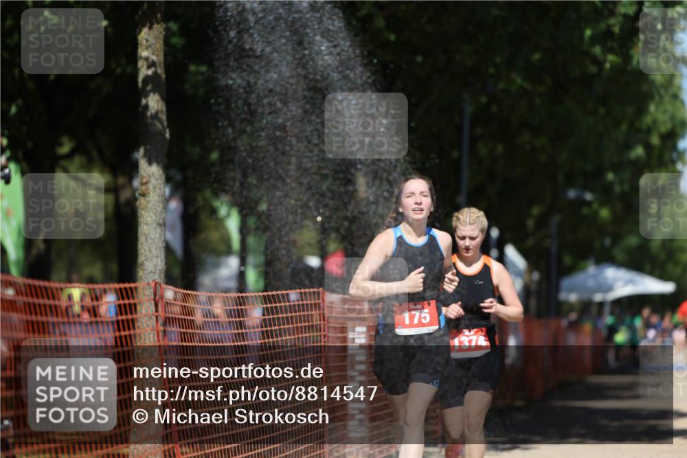 07.09.2025 - 19. Norderstedt Triathlon Michael Strokosch http://msf.ph/oto/8814547 07.09.2025 13:34:52 Laufen 175, 272, 1374 meine-sportfotos.de