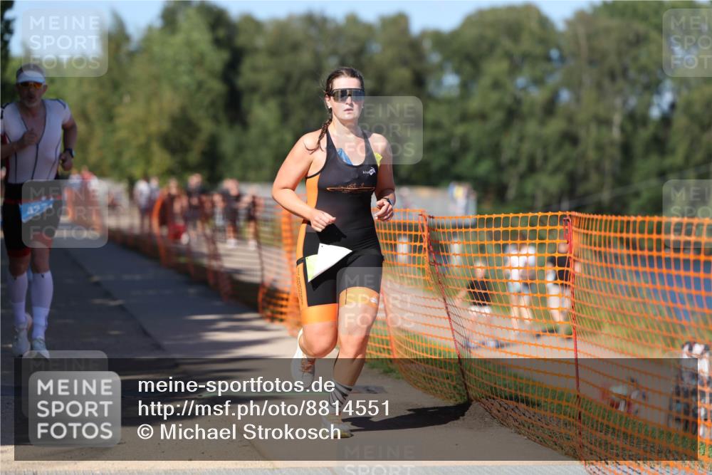 07.09.2025 - 19. Norderstedt Triathlon Michael Strokosch http://msf.ph/oto/8814551 07.09.2025 15:30:11 Laufen 374, 460, 1032 meine-sportfotos.de