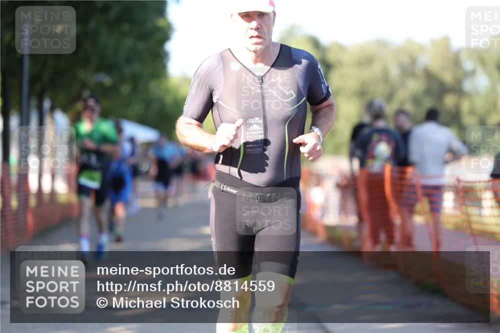07.09.2025 - 19. Norderstedt Triathlon Michael Strokosch http://msf.ph/oto/8814559 07.09.2025 16:27:58 Laufen 406, 515, 882, 883, 1057, 1604 meine-sportfotos.de