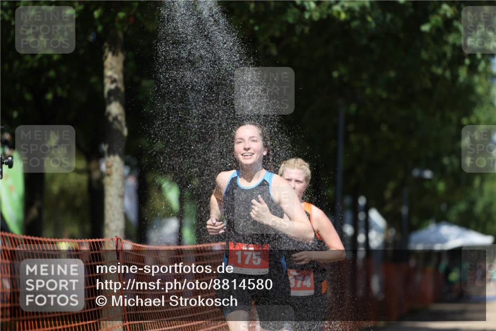 07.09.2025 - 19. Norderstedt Triathlon Michael Strokosch http://msf.ph/oto/8814580 07.09.2025 13:34:53 Laufen 175, 272, 1374 meine-sportfotos.de
