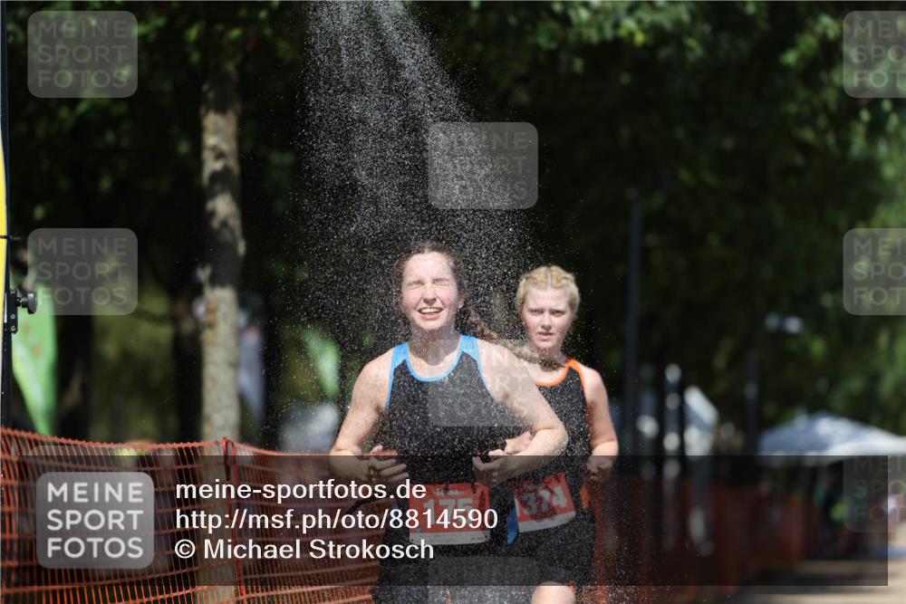 07.09.2025 - 19. Norderstedt Triathlon Michael Strokosch http://msf.ph/oto/8814590 07.09.2025 13:34:53 Laufen 175, 272, 1374 meine-sportfotos.de
