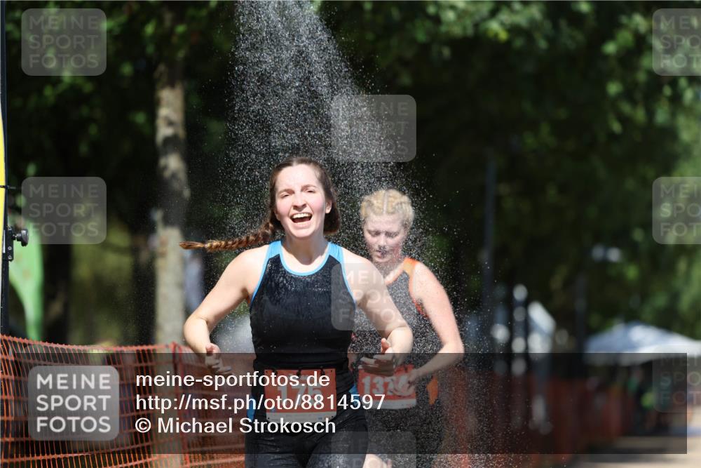 07.09.2025 - 19. Norderstedt Triathlon Michael Strokosch http://msf.ph/oto/8814597 07.09.2025 13:34:53 Laufen 175, 272, 1374 meine-sportfotos.de