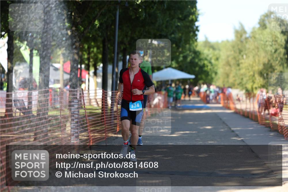 07.09.2025 - 19. Norderstedt Triathlon Michael Strokosch http://msf.ph/oto/8814608 07.09.2025 15:30:15 Laufen 374, 460, 1032 meine-sportfotos.de