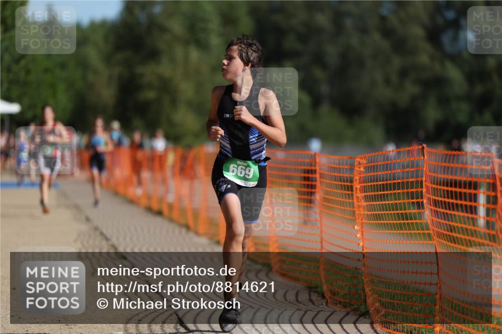 07.09.2025 - 19. Norderstedt Triathlon Michael Strokosch http://msf.ph/oto/8814621 07.09.2025 10:45:32 Laufen 57, 89, 104, 669, 670 meine-sportfotos.de
