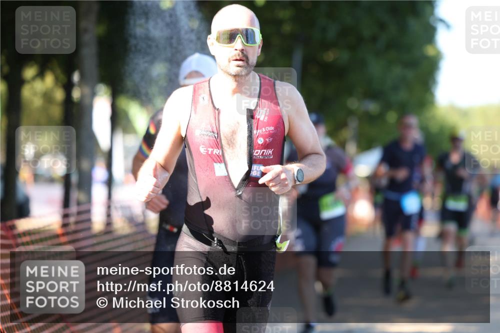 07.09.2025 - 19. Norderstedt Triathlon Michael Strokosch http://msf.ph/oto/8814624 07.09.2025 16:28:10 Laufen 487, 507, 909, 947, 1105, 1422, 1554, 1560, 1575 meine-sportfotos.de