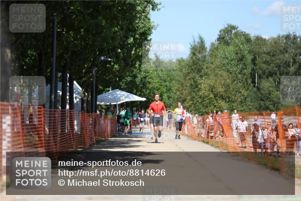 07.09.2025 - 19. Norderstedt Triathlon Michael Strokosch http://msf.ph/oto/8814626 07.09.2025 13:34:56 Laufen 175, 1374 meine-sportfotos.de