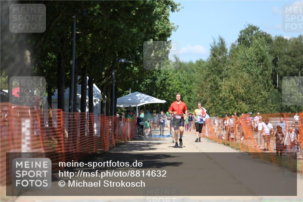 07.09.2025 - 19. Norderstedt Triathlon Michael Strokosch http://msf.ph/oto/8814632 07.09.2025 13:34:57 Laufen 175, 1374 meine-sportfotos.de