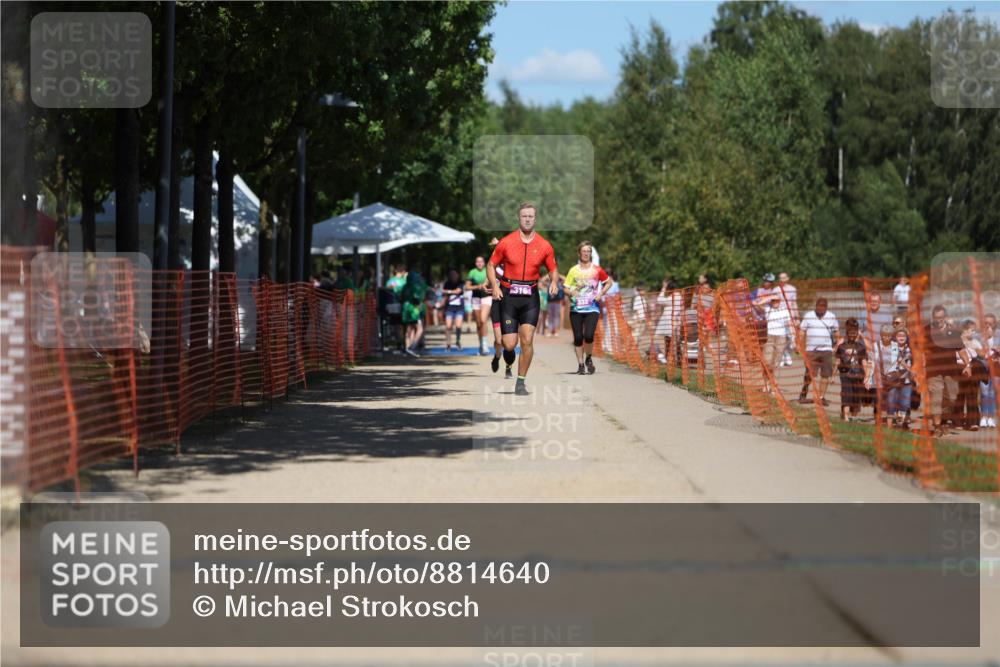 07.09.2025 - 19. Norderstedt Triathlon Michael Strokosch http://msf.ph/oto/8814640 07.09.2025 13:34:58 Laufen 316 meine-sportfotos.de