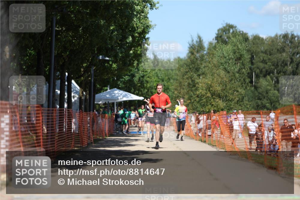 07.09.2025 - 19. Norderstedt Triathlon Michael Strokosch http://msf.ph/oto/8814647 07.09.2025 13:34:59 Laufen 316 meine-sportfotos.de