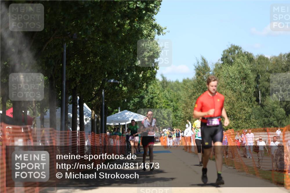 07.09.2025 - 19. Norderstedt Triathlon Michael Strokosch http://msf.ph/oto/8814673 07.09.2025 13:35:03 Laufen 316, 1298 meine-sportfotos.de