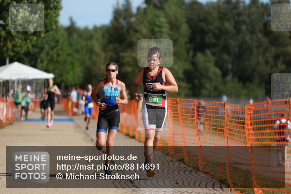 07.09.2025 - 19. Norderstedt Triathlon Michael Strokosch http://msf.ph/oto/8814691 07.09.2025 10:45:38 Laufen 76, 669, 691 meine-sportfotos.de