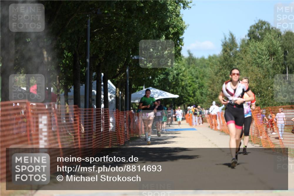 07.09.2025 - 19. Norderstedt Triathlon Michael Strokosch http://msf.ph/oto/8814693 07.09.2025 13:35:07 Laufen 316, 327, 332, 1298 meine-sportfotos.de
