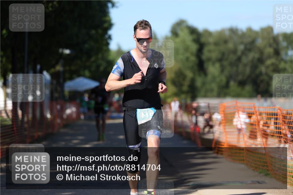 07.09.2025 - 19. Norderstedt Triathlon Michael Strokosch http://msf.ph/oto/8814704 07.09.2025 15:30:47 Laufen 410, 1026 meine-sportfotos.de