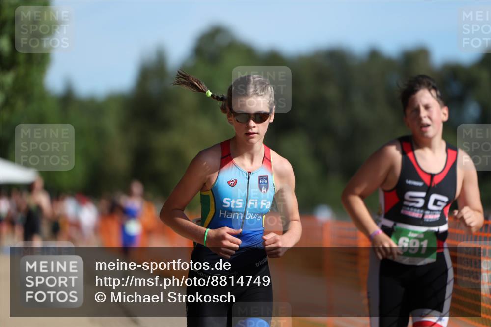 07.09.2025 - 19. Norderstedt Triathlon Michael Strokosch http://msf.ph/oto/8814749 07.09.2025 10:45:40 Laufen 76, 691 meine-sportfotos.de