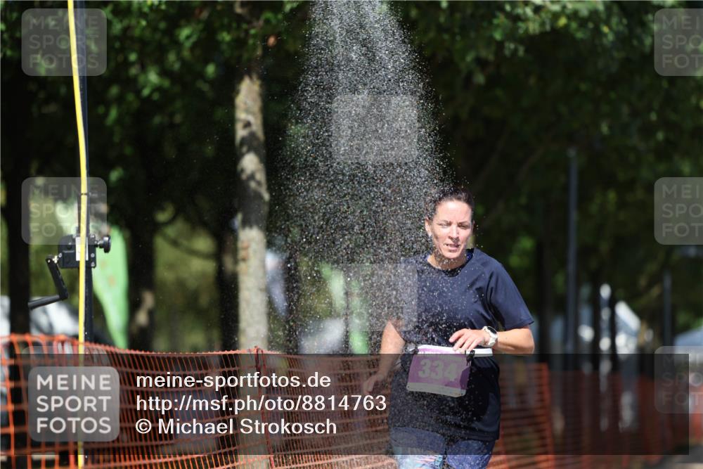 07.09.2025 - 19. Norderstedt Triathlon Michael Strokosch http://msf.ph/oto/8814763 07.09.2025 13:35:21 Laufen 331, 334 meine-sportfotos.de