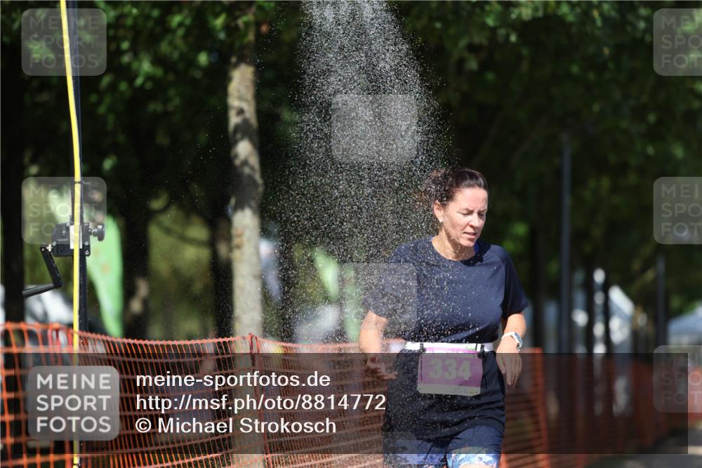 07.09.2025 - 19. Norderstedt Triathlon Michael Strokosch http://msf.ph/oto/8814772 07.09.2025 13:35:21 Laufen 331, 334 meine-sportfotos.de