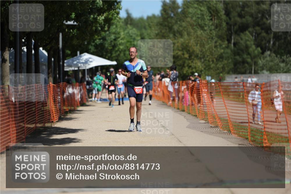 07.09.2025 - 19. Norderstedt Triathlon Michael Strokosch http://msf.ph/oto/8814773 07.09.2025 12:55:28 Laufen 187, 220, 1392 meine-sportfotos.de