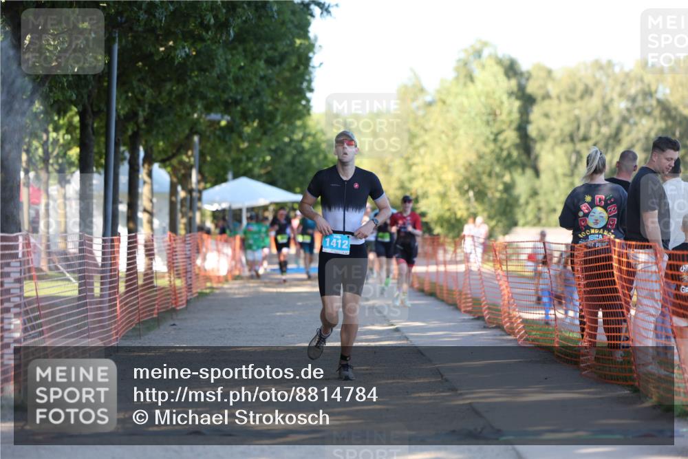 07.09.2025 - 19. Norderstedt Triathlon Michael Strokosch http://msf.ph/oto/8814784 07.09.2025 16:28:48 Laufen 1060, 1412 meine-sportfotos.de