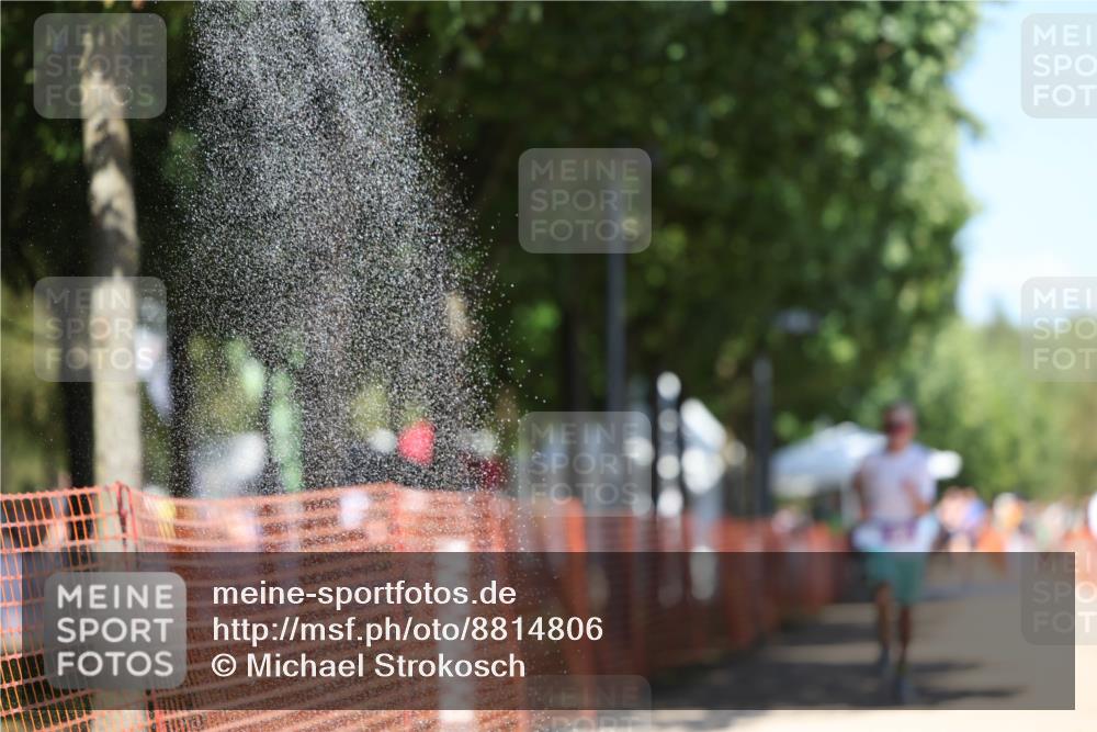 07.09.2025 - 19. Norderstedt Triathlon Michael Strokosch http://msf.ph/oto/8814806 07.09.2025 13:35:24 Laufen 331, 334 meine-sportfotos.de