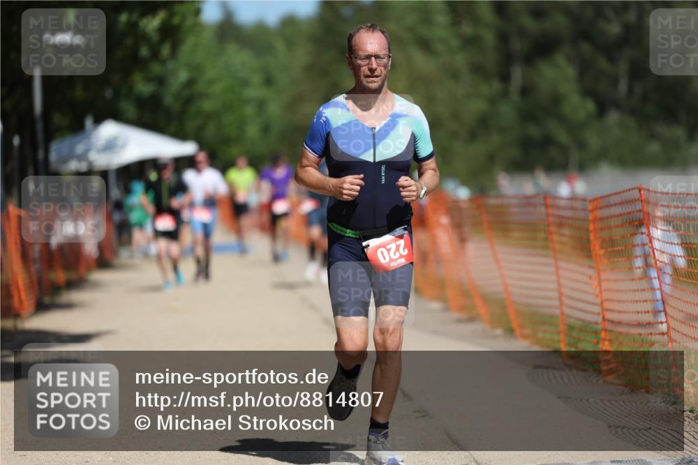 07.09.2025 - 19. Norderstedt Triathlon Michael Strokosch http://msf.ph/oto/8814807 07.09.2025 12:55:32 Laufen 220 meine-sportfotos.de