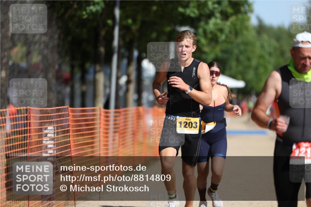 07.09.2025 - 19. Norderstedt Triathlon Michael Strokosch http://msf.ph/oto/8814809 07.09.2025 11:44:12 Laufen 1195, 1203, 1219 meine-sportfotos.de