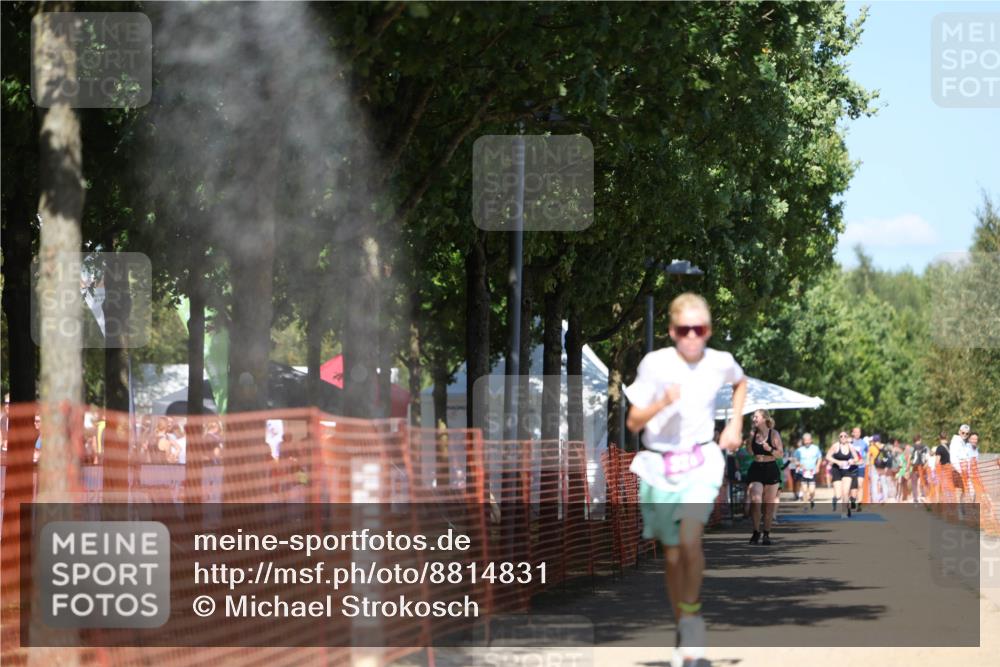 07.09.2025 - 19. Norderstedt Triathlon Michael Strokosch http://msf.ph/oto/8814831 07.09.2025 13:35:26 Laufen 331 meine-sportfotos.de
