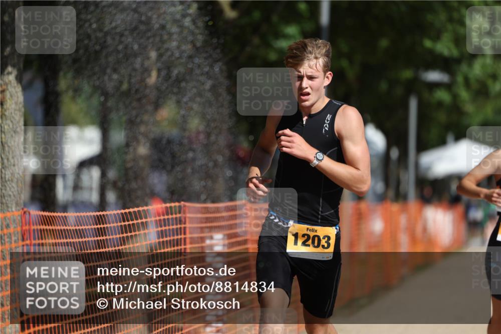07.09.2025 - 19. Norderstedt Triathlon Michael Strokosch http://msf.ph/oto/8814834 07.09.2025 11:44:12 Laufen 1195, 1203, 1219 meine-sportfotos.de