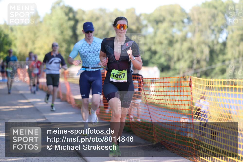 07.09.2025 - 19. Norderstedt Triathlon Michael Strokosch http://msf.ph/oto/8814846 07.09.2025 16:28:57 Laufen 405, 532, 942, 1054, 1060, 1067, 1473, 1582 meine-sportfotos.de