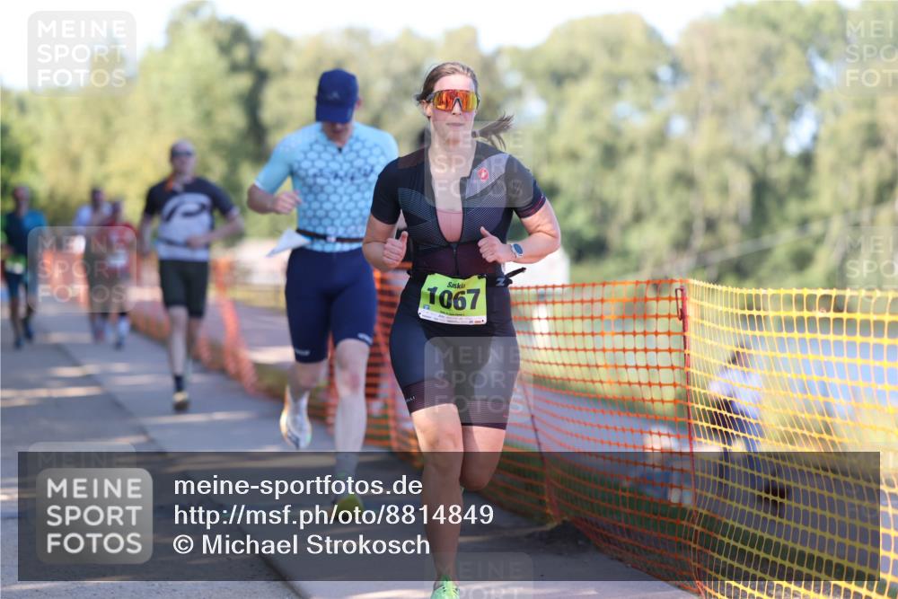 07.09.2025 - 19. Norderstedt Triathlon Michael Strokosch http://msf.ph/oto/8814849 07.09.2025 16:28:57 Laufen 405, 532, 942, 1054, 1060, 1067, 1473, 1582 meine-sportfotos.de