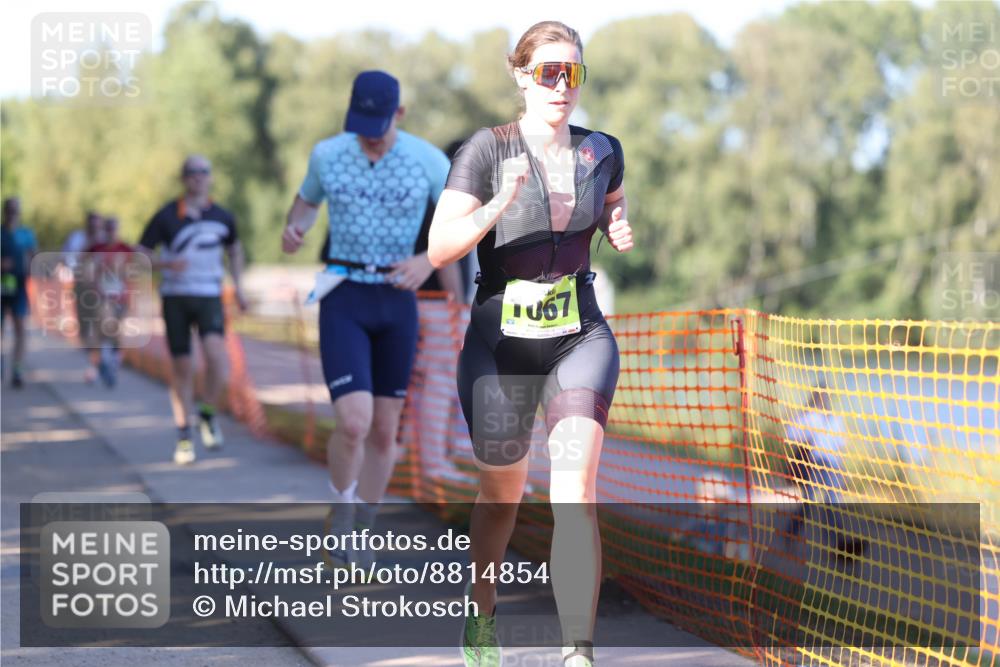 07.09.2025 - 19. Norderstedt Triathlon Michael Strokosch http://msf.ph/oto/8814854 07.09.2025 16:28:57 Laufen 405, 532, 942, 1054, 1060, 1067, 1473, 1582 meine-sportfotos.de
