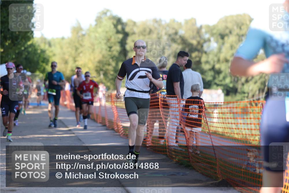 07.09.2025 - 19. Norderstedt Triathlon Michael Strokosch http://msf.ph/oto/8814868 07.09.2025 16:28:59 Laufen 405, 532, 942, 1054, 1060, 1067, 1473, 1509, 1582 meine-sportfotos.de