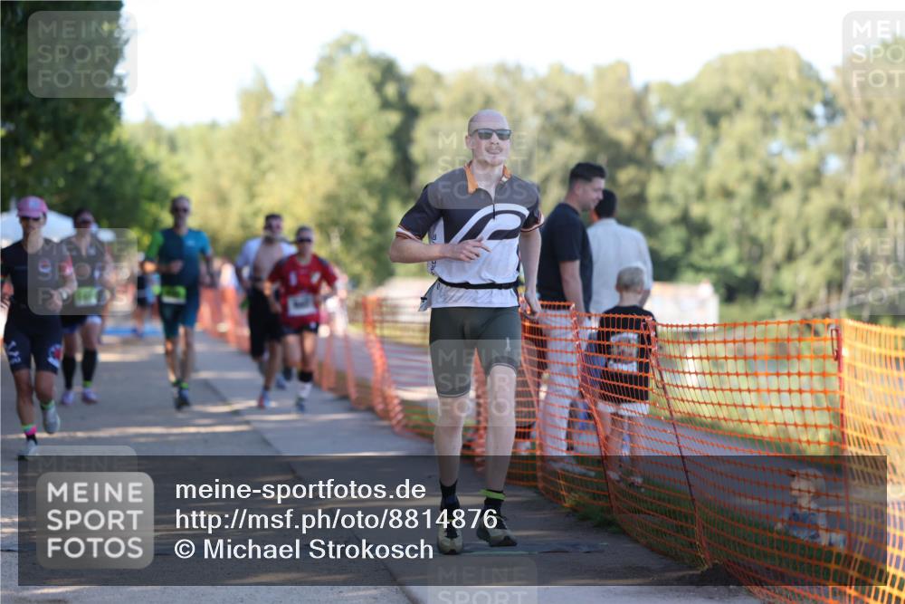 07.09.2025 - 19. Norderstedt Triathlon Michael Strokosch http://msf.ph/oto/8814876 07.09.2025 16:28:59 Laufen 405, 532, 942, 1054, 1060, 1067, 1473, 1509, 1582 meine-sportfotos.de